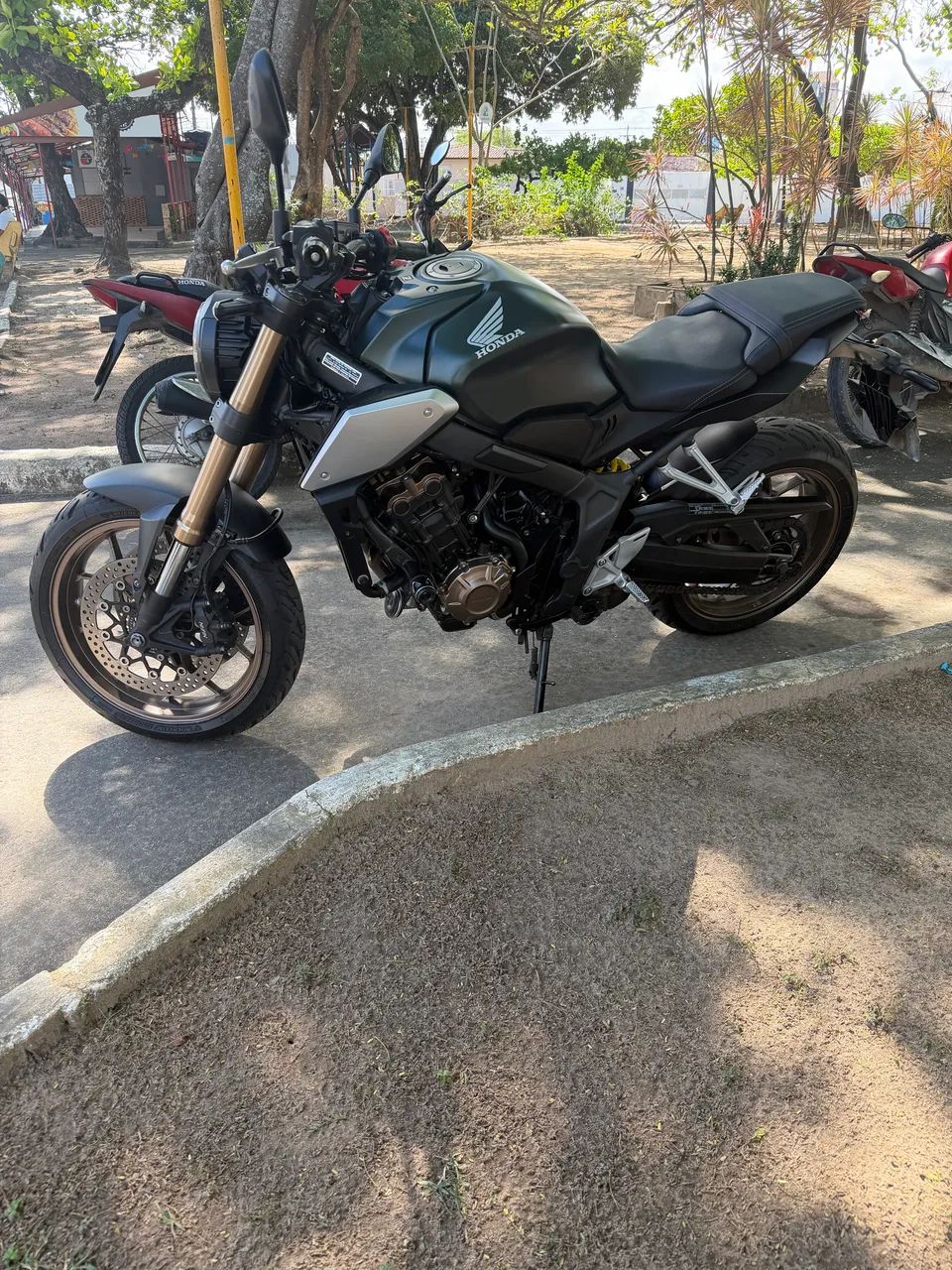 Honda CB 650R - Foto 5