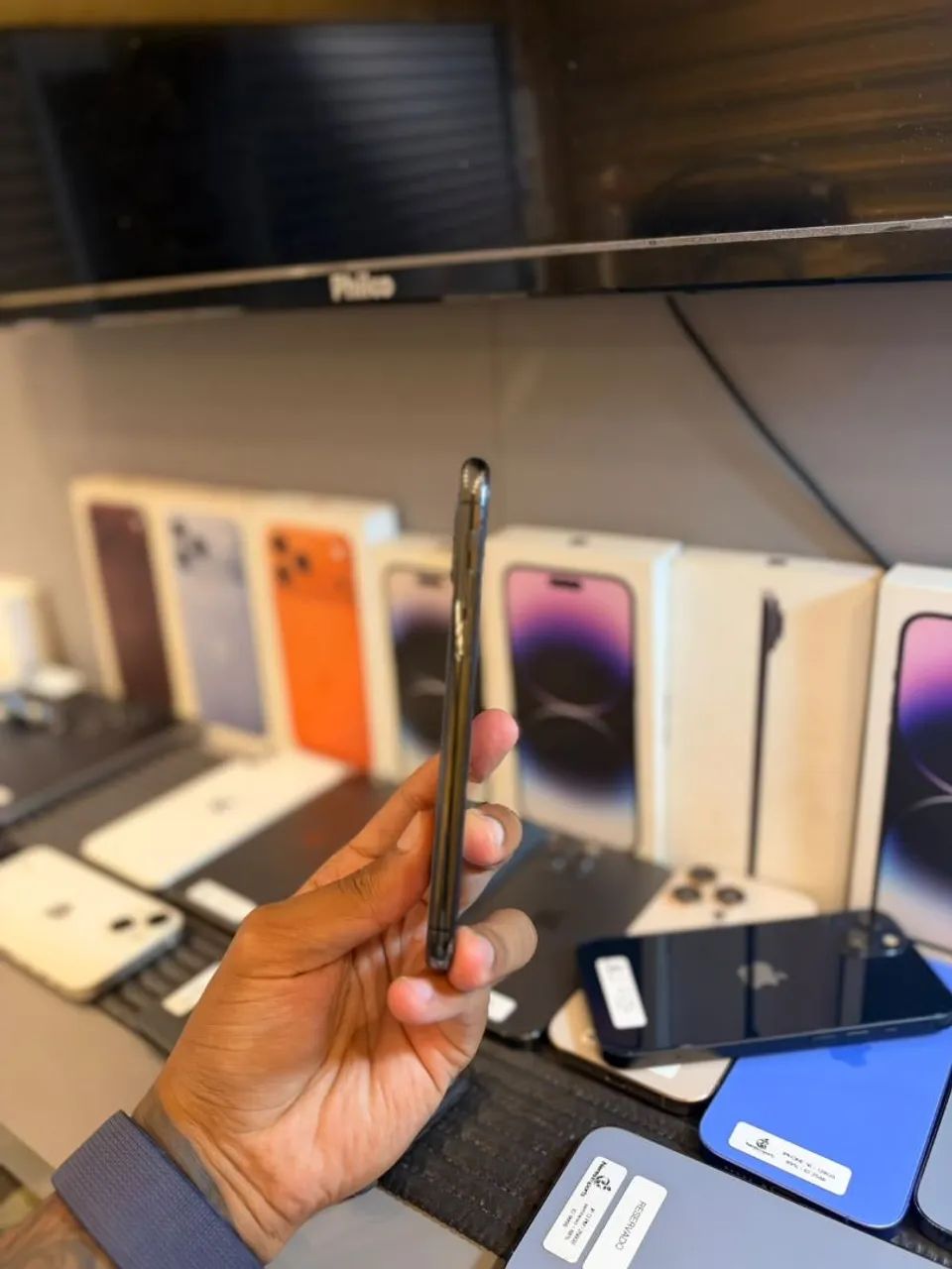 IPHONE 11 PRO 64GB<br>SEM FACE ID<br>R$ 1.099 - Foto 3