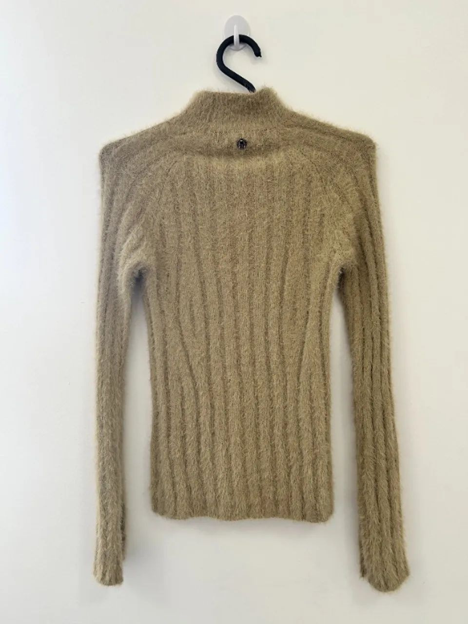 Blusa bege de pelinho Animale - Foto 4
