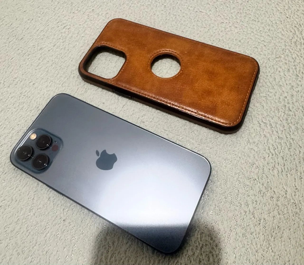 VENDO IPHONE 12 PRO MAX - Foto 2