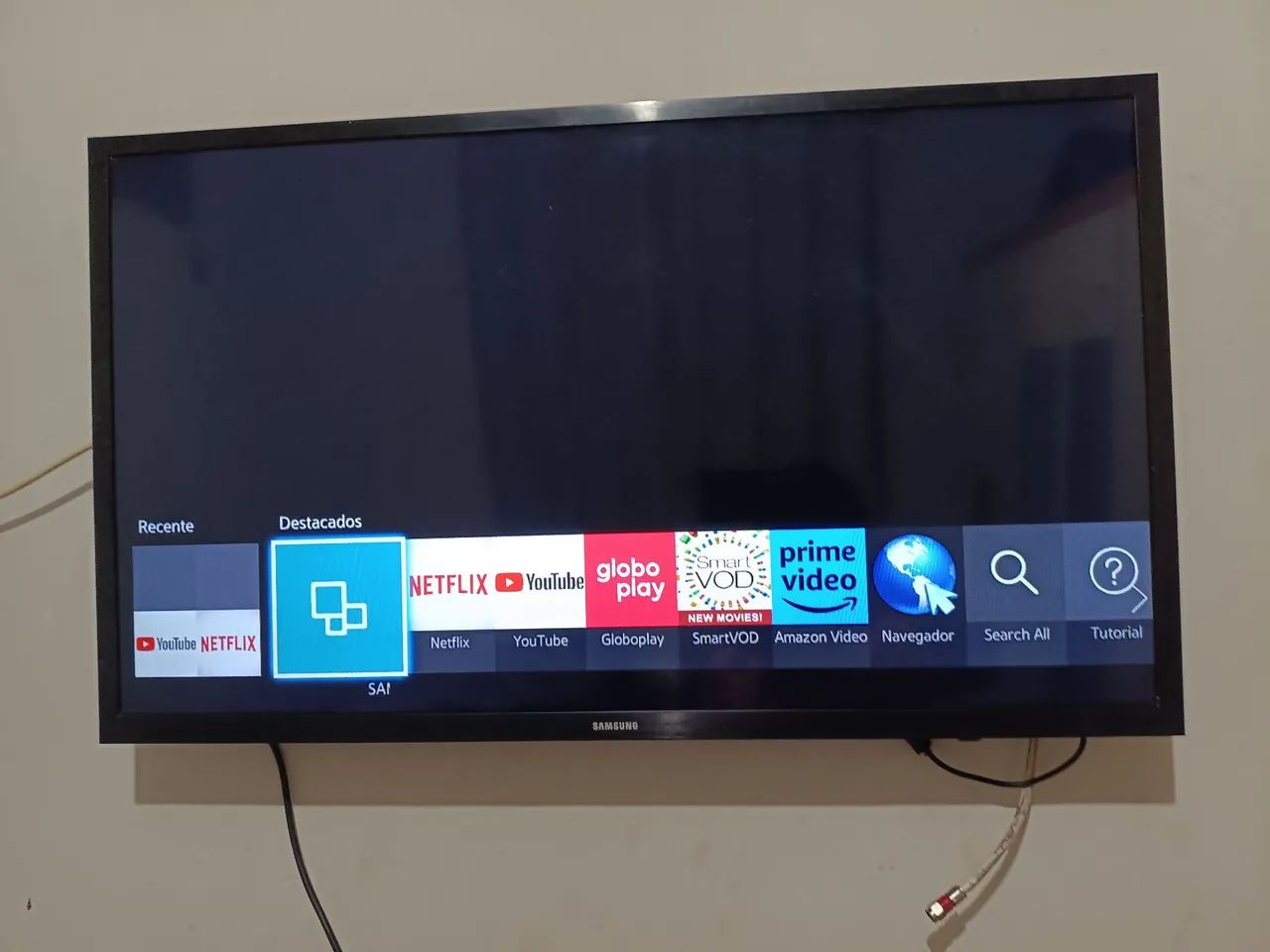 Vendo tv Samsung smart 32 polegadas funcionando perfeitamente entrego dependendo  - Foto 3