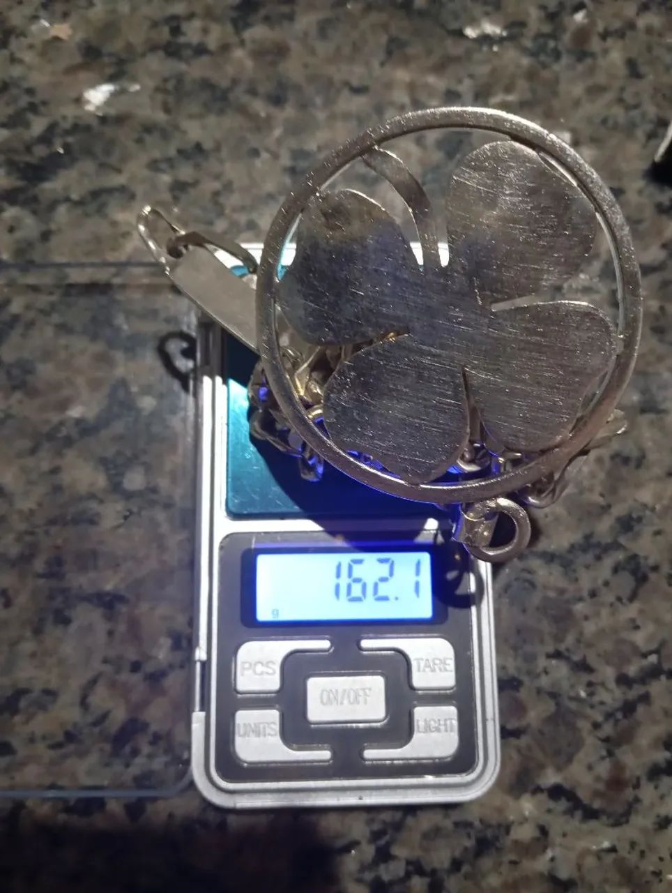 Vendo cordão de prata 
