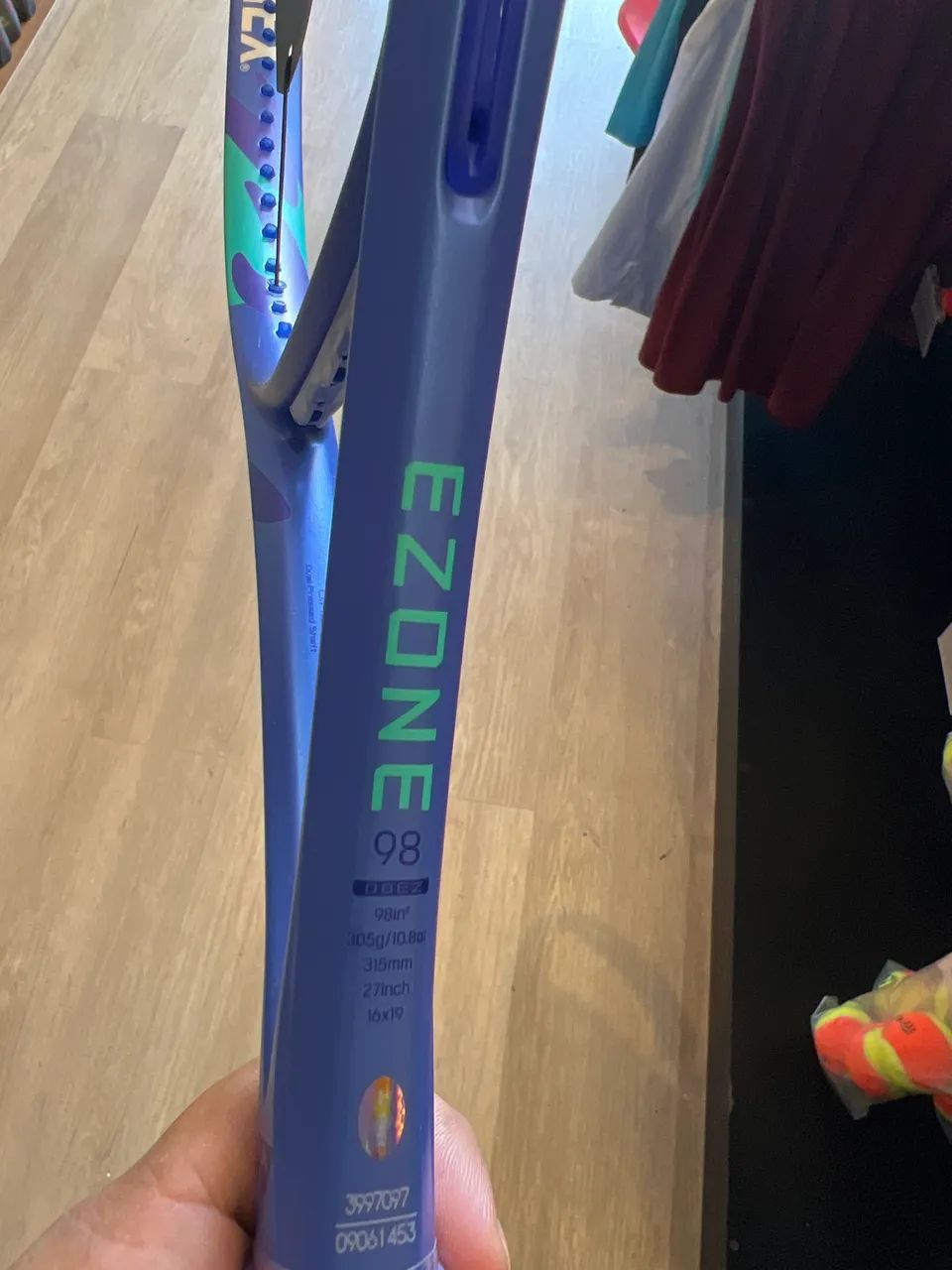 Raquete de tênis Yonex Ezone 98 L3 305g  - Foto 3