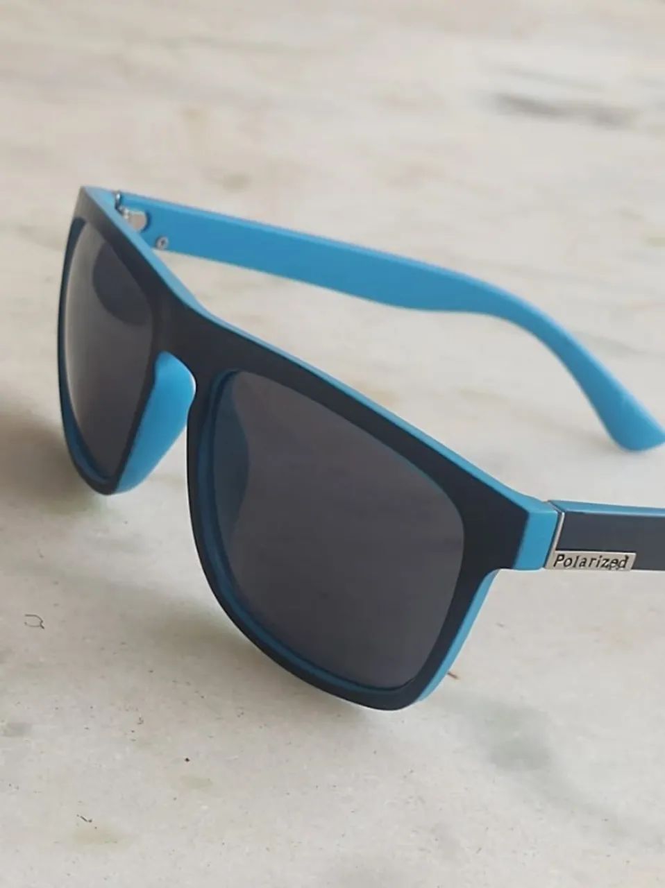 Oculos de Sol Polarizado Preto com Haste Azul - Foto 3
