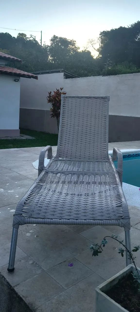 Espreguiçadeira de piscina - Foto 2