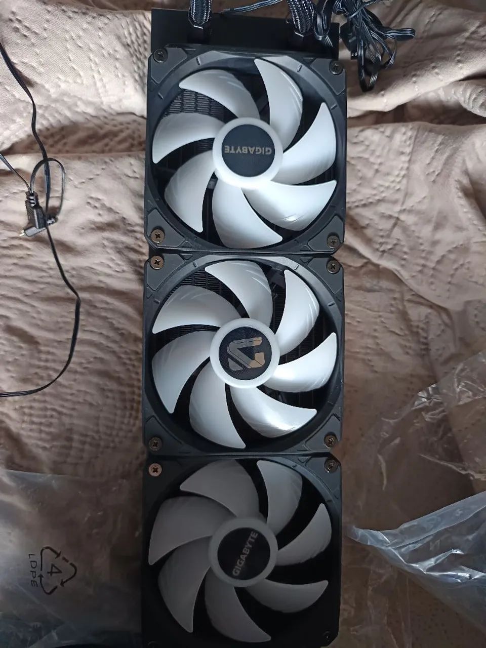 Water Cooler Gigabyte Gaming 360mm - Foto 5
