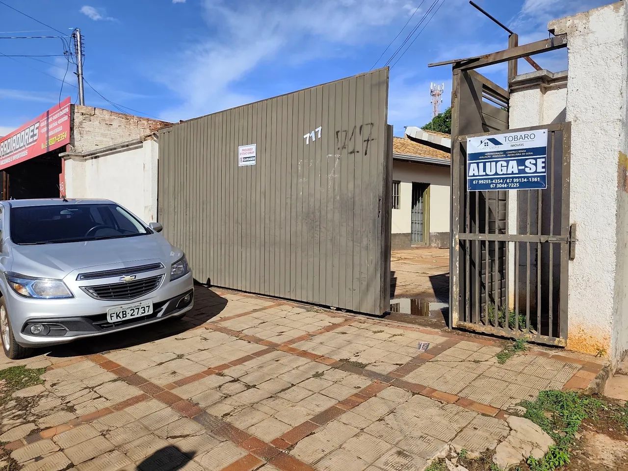 Alugo casa com galpão comercial frente para avenida Marechal Deodoro 