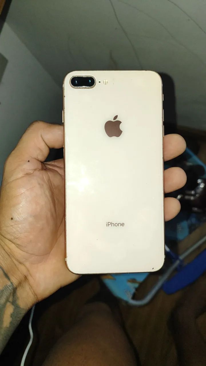 Vendo iPhone 8plus funcionando perfeitamente bateria em 100% nova, 450,  * - Foto 2
