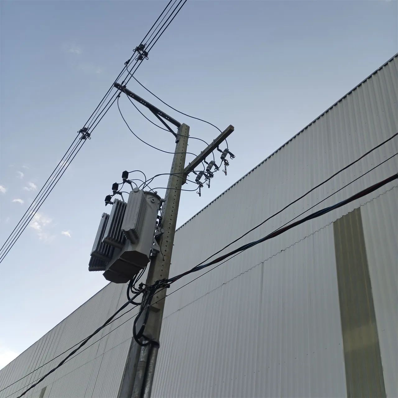 Vagas para auxiliar de eletricista  - Foto 3