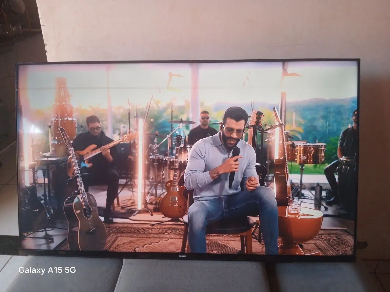 Smart Tv Philips 50 Polegadas Borda Infinita - com Detalhe  - Foto 2