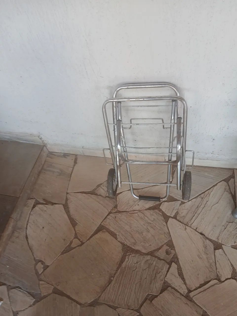 Carrinho maleiro  de mão  dobrável  - Foto 2