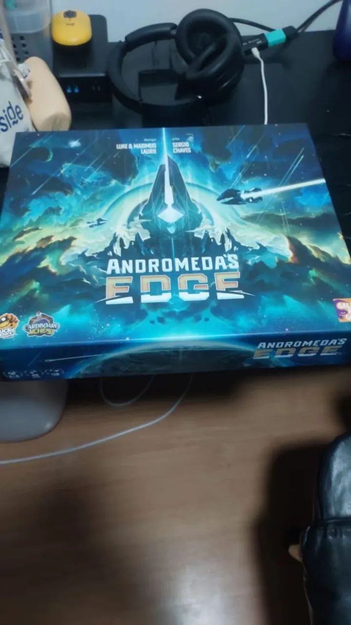 Jogo de Tabuleiro: Andromeda's Edge Unpunched