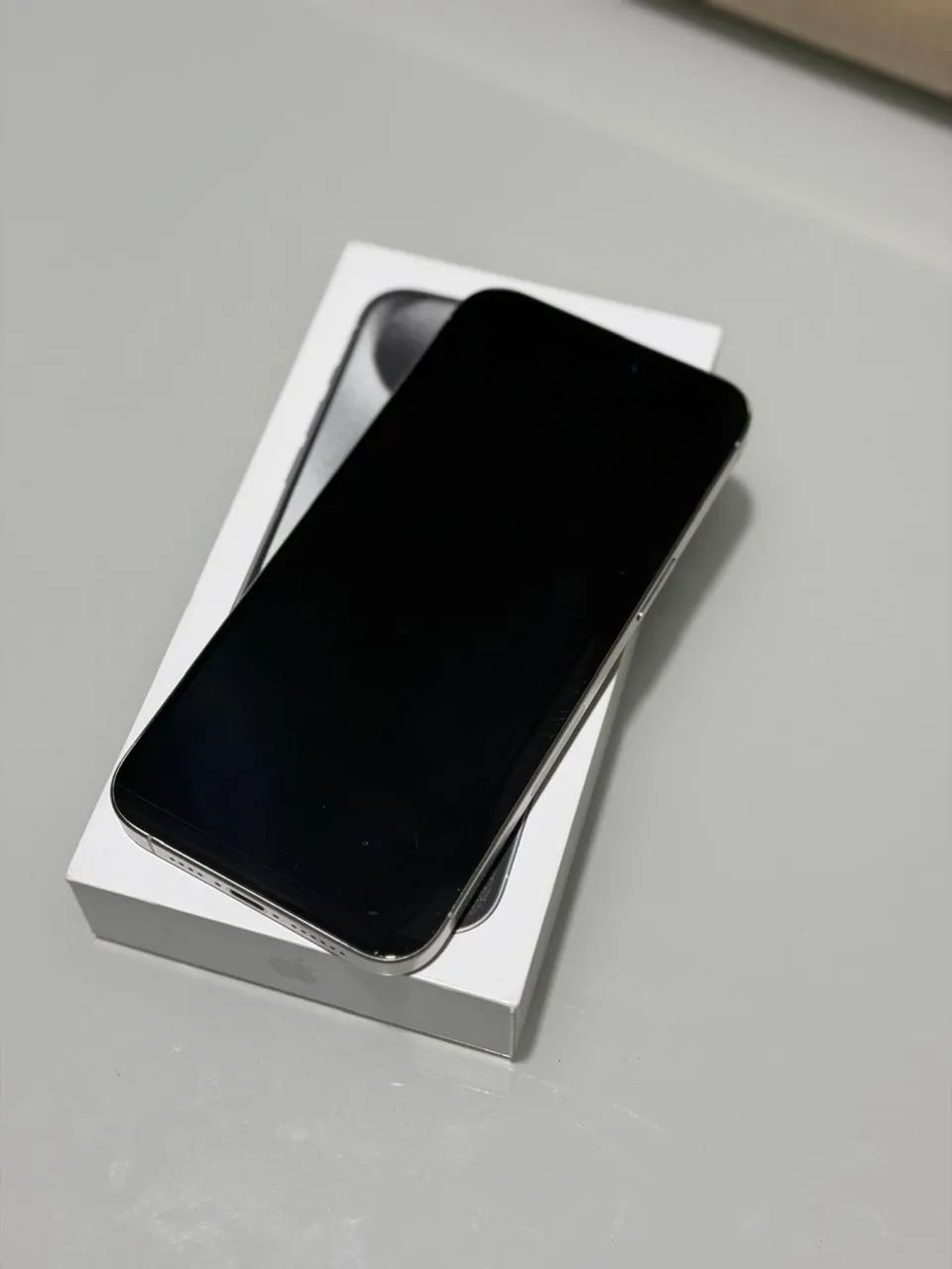 iPhone 15 PRO MAX Titanium Prata - Foto 3