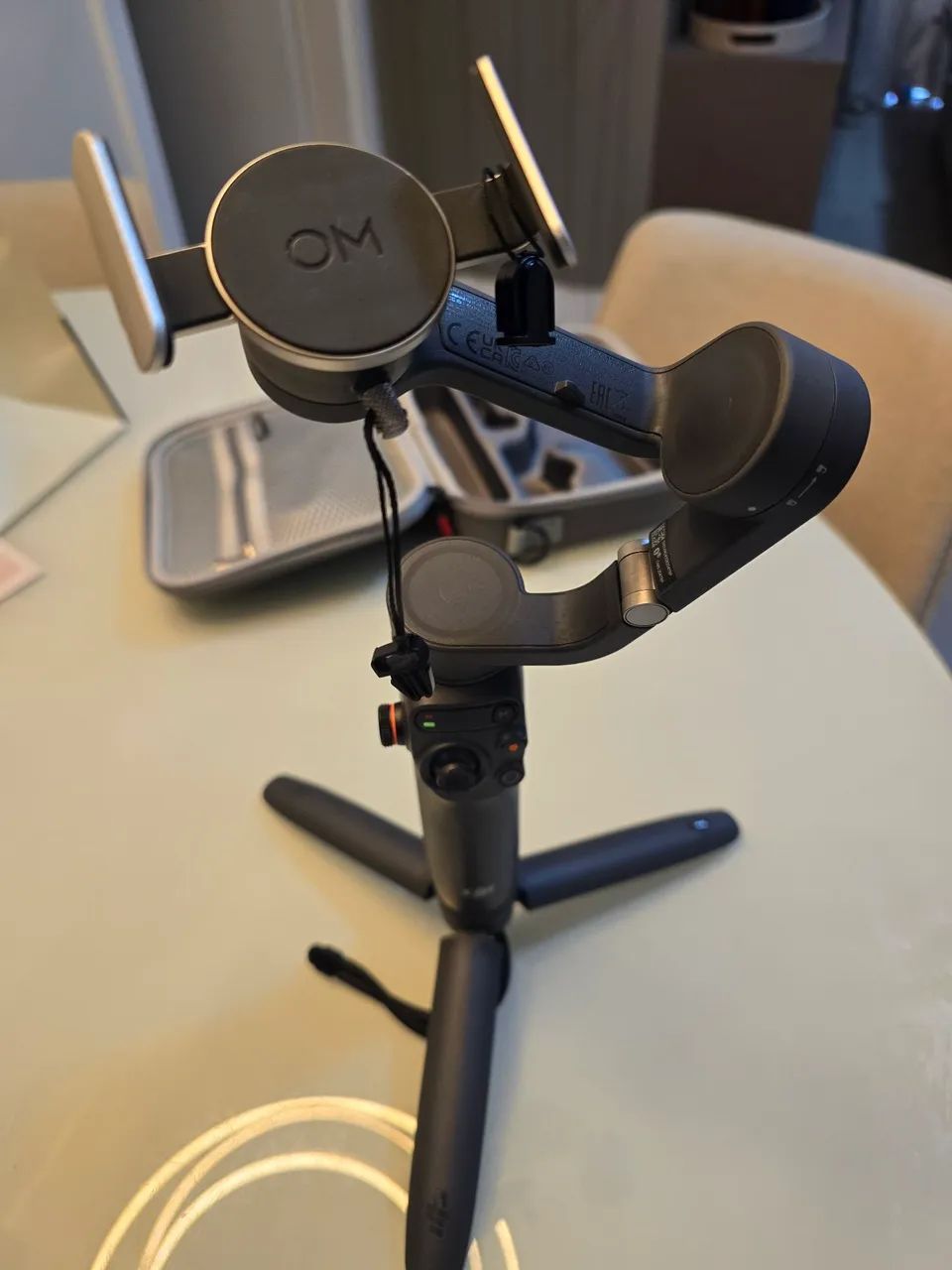 Gilbal Estabilizador de imagem para celular DJI Osmo 6  - Foto 3