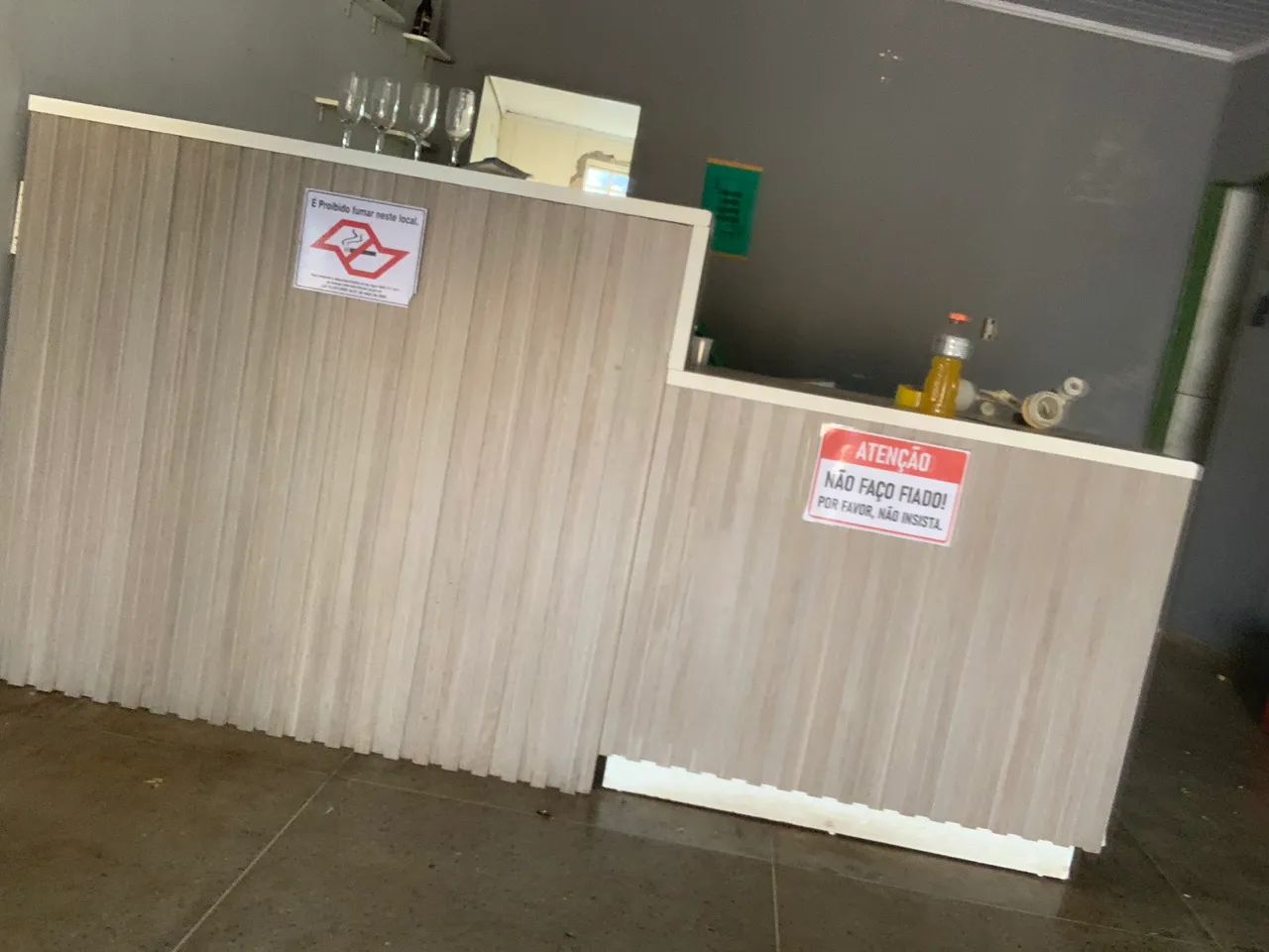 Balcão de atendimento/ recepção 