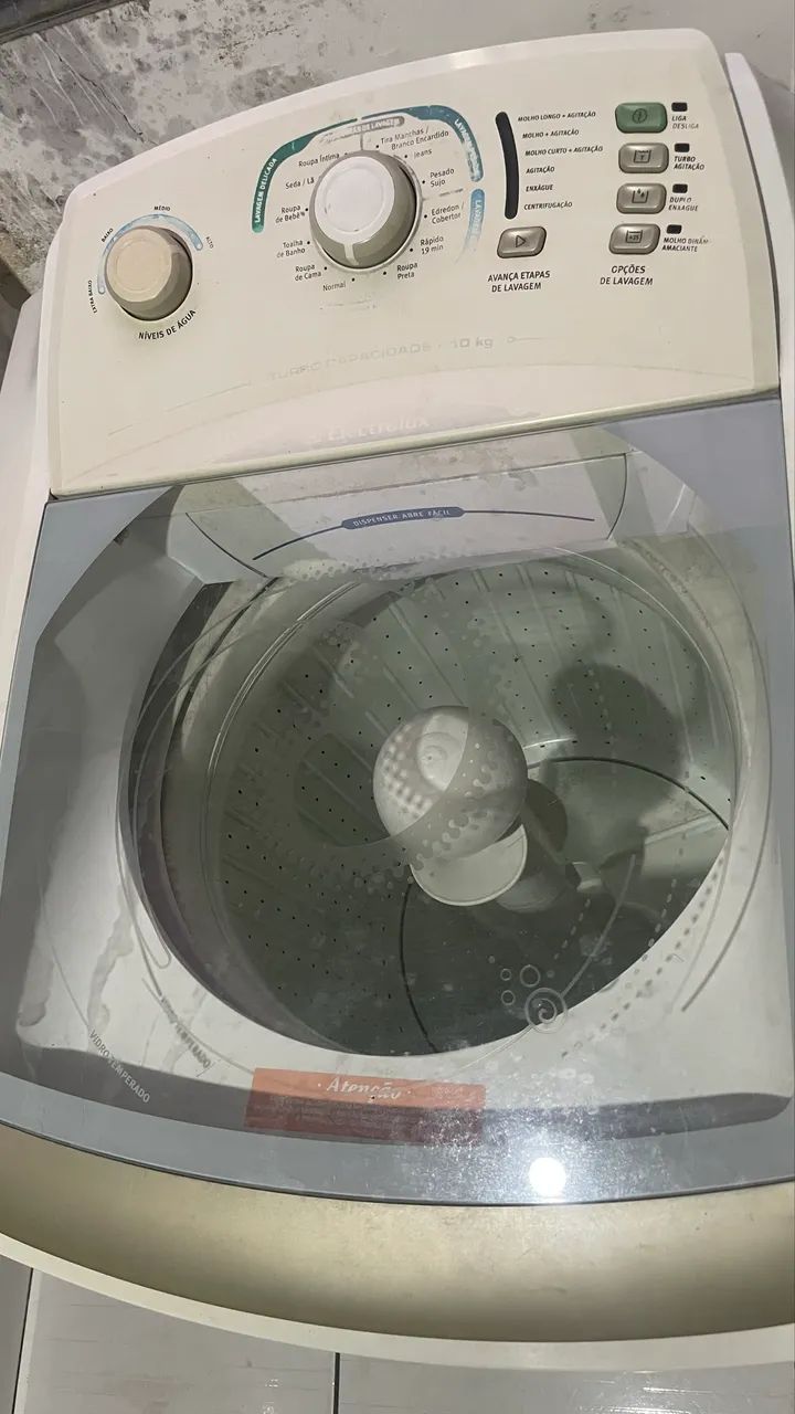 Máquina de lavar roupas 