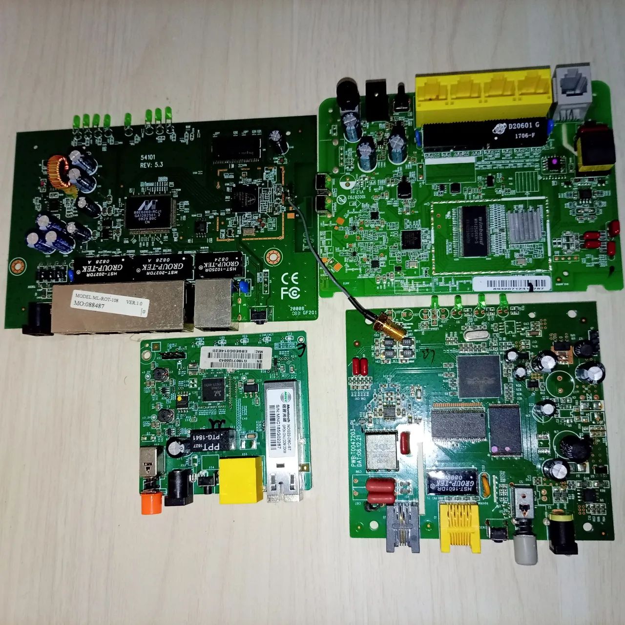 LOTE TELECOM - CELULARES, PLACAS, COMPONENTES E ACESSORIOS - Foto 3