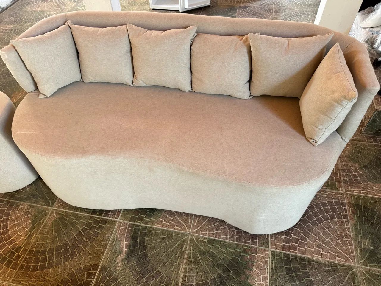 SOFÁ ORGÂNICO 3 LUGARES 1,80X0,90