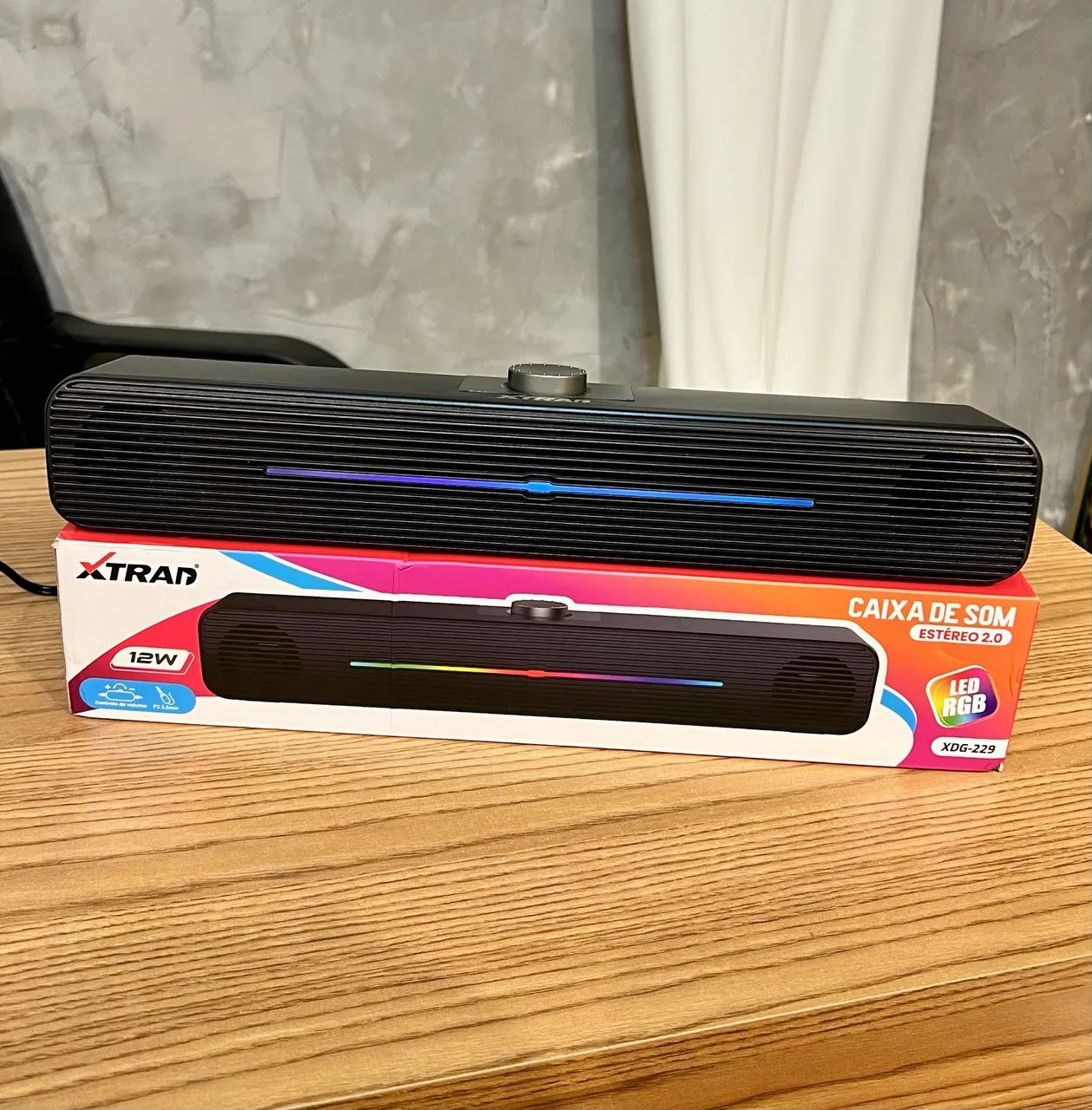 Caixa de Som Estéreo 2.0 LED RGB 12W XTRAD