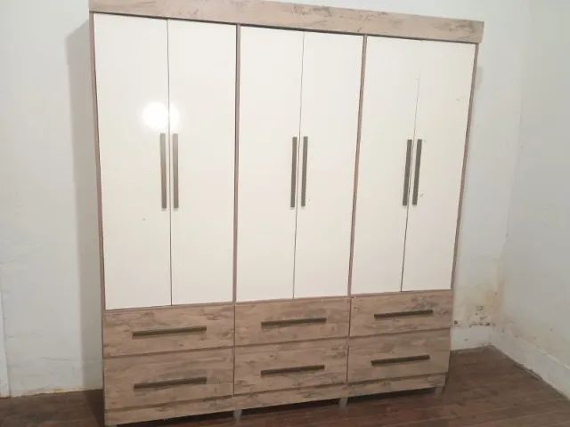 Guarda roupa ótimo entrega e montagem grátis 