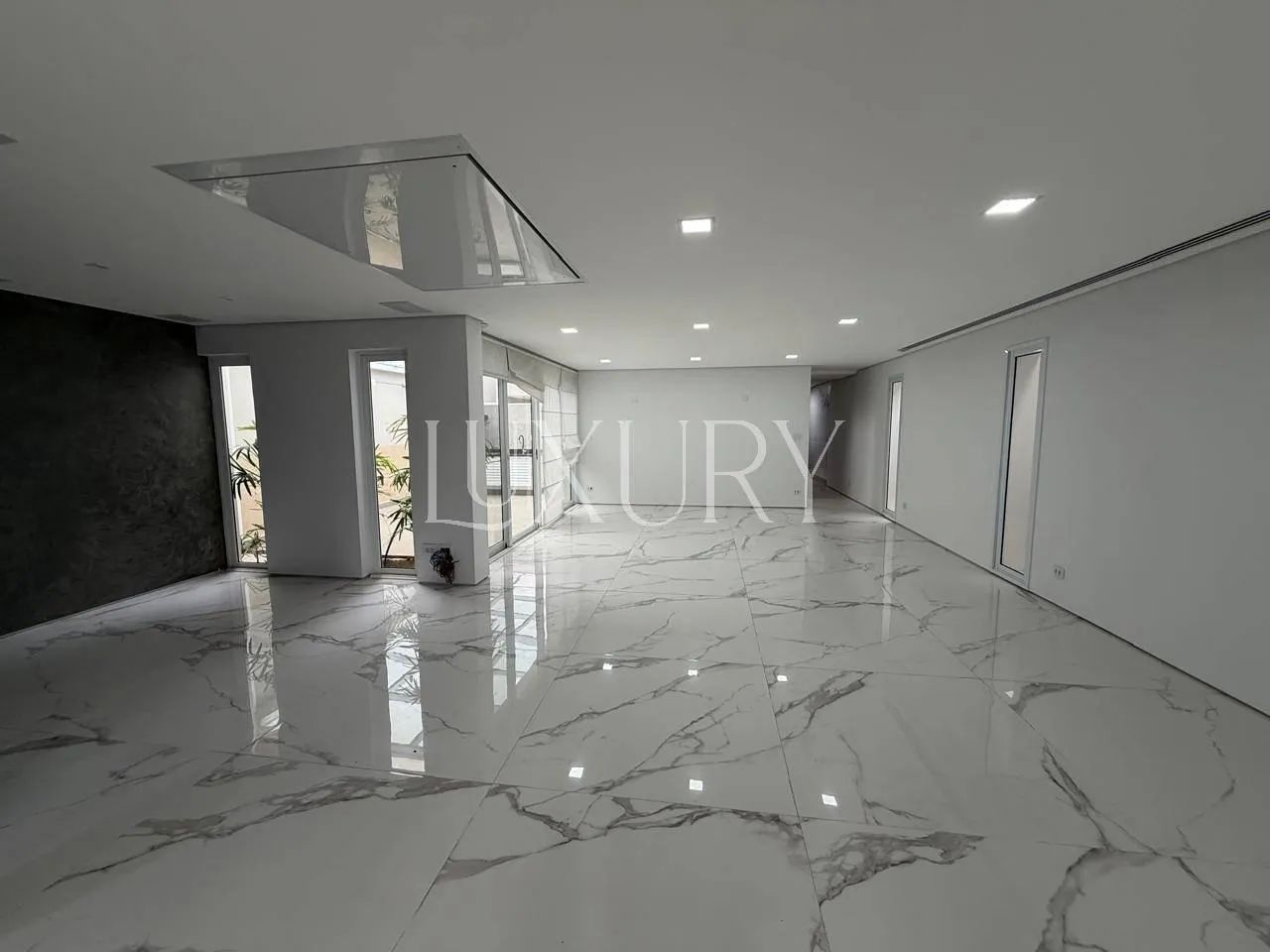 Casa à venda ou para Alugar no Jardim Luzitânia, 347 m² de terreno 4 quartos sendo 3 suíte - Foto 4
