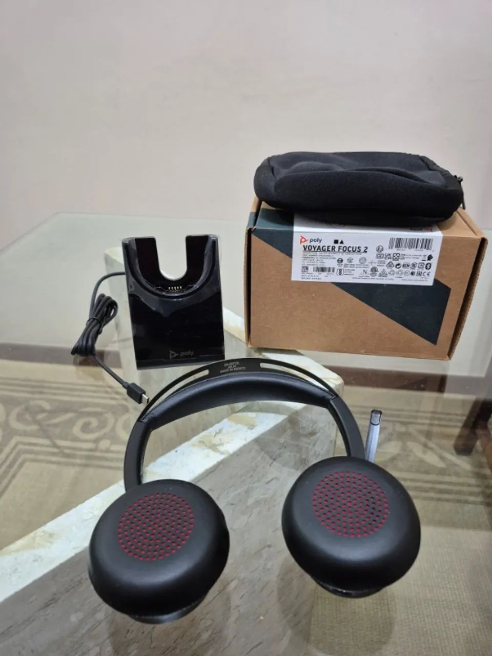 Headset Poly Voyager Focus 2 + Base (Novo) - Foto 3