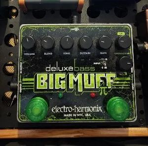 Pedal big muff deluxe 