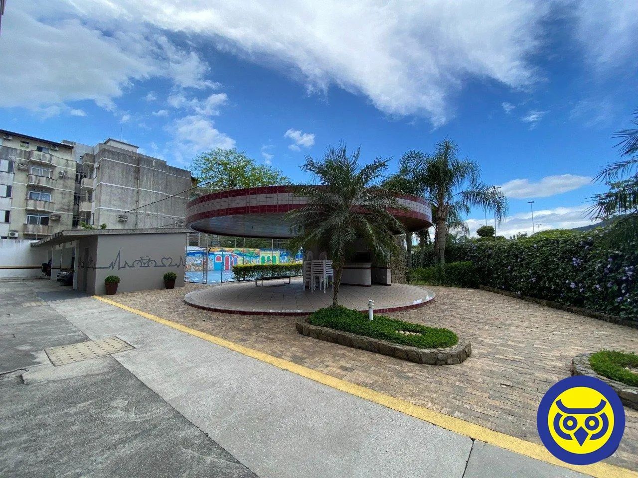 Apartamento para locação na Trindade  3 dormitórios e suíte