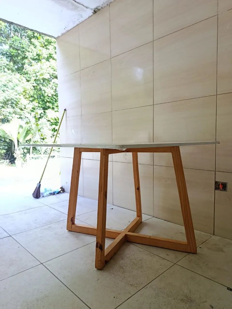 Mesa de Jantar Em estado de nova!! PRA SAIR HOJE - Foto 2
