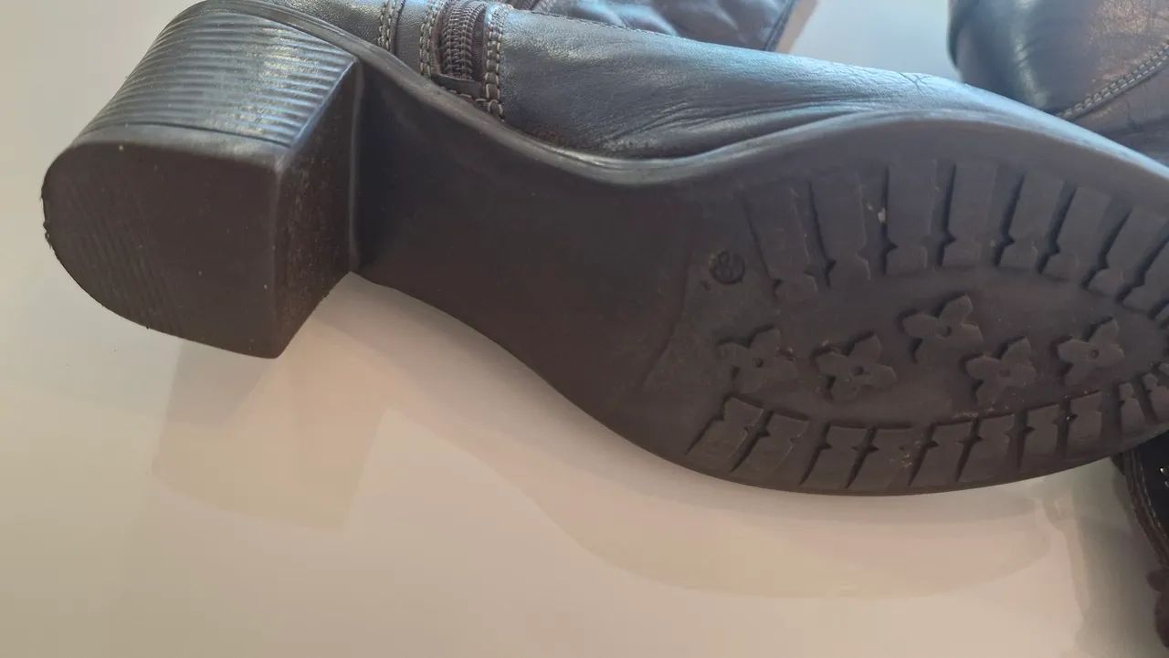 BOTA DE COURO CANO LONGO  - Foto 4