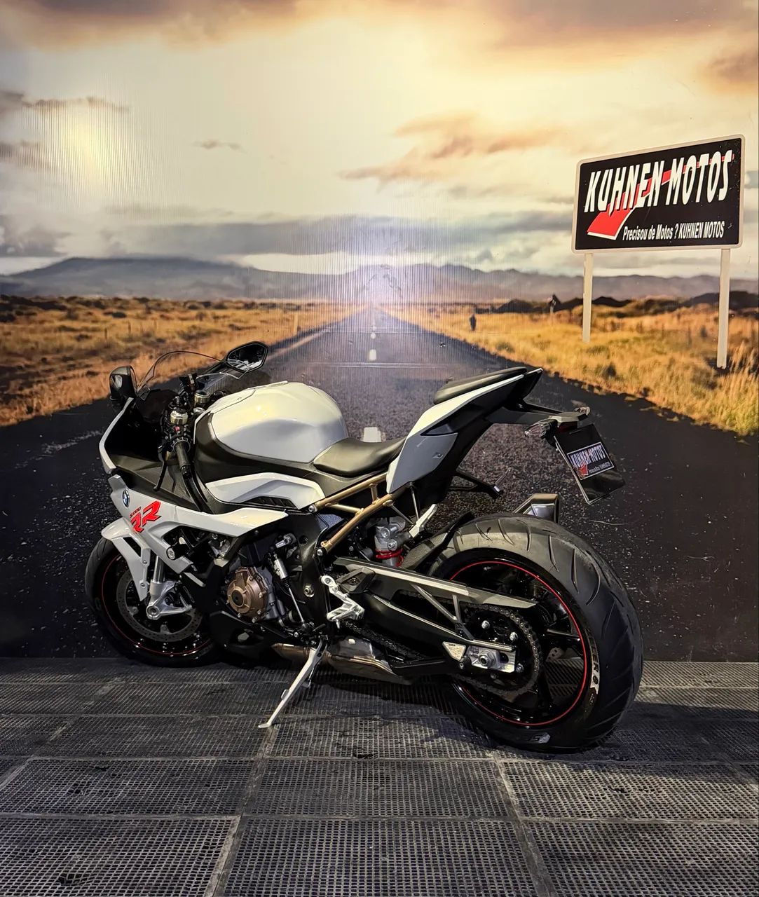 BMW S1000RR 2021 - Foto 3