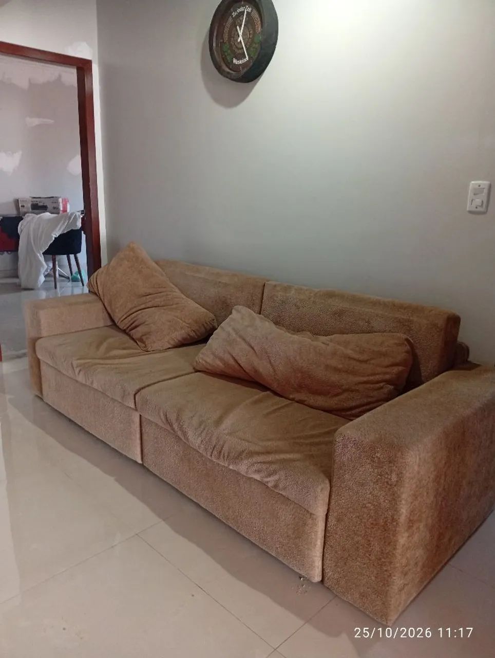 Parcelo no cartão em 3x Sofá semi-novo 5 lugares