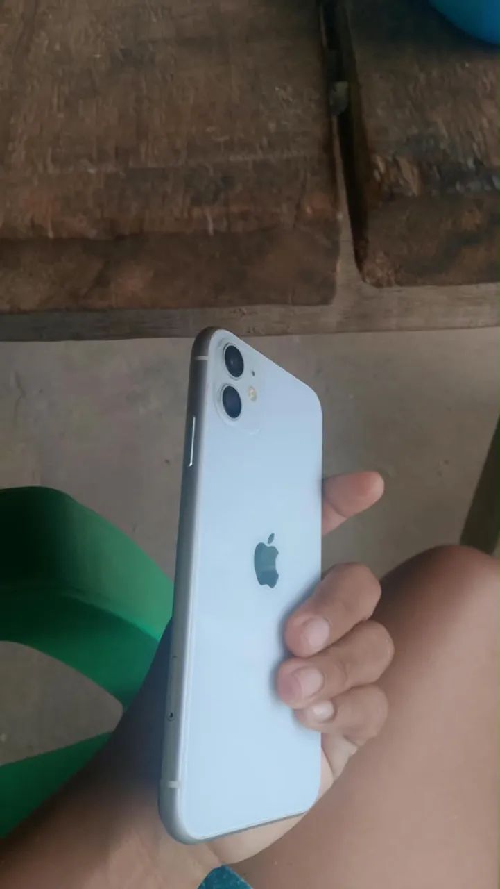 Vendo iPhone 11 pra vende logo Face ID não pega  - Foto 3