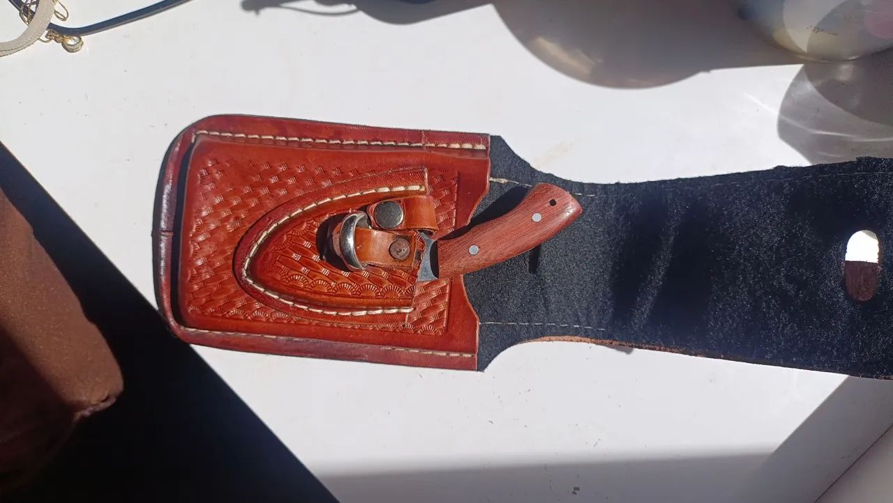 Capa para celular com porta faca  - Foto 4