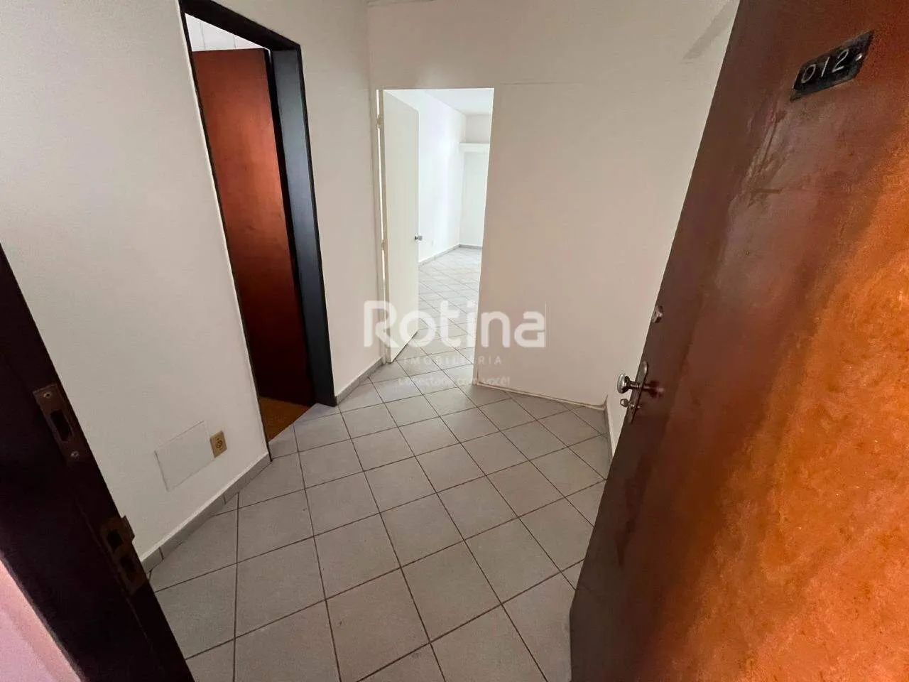 Sala para alugar, Centro - Uberlândia/MG - Rotina Imobiliária - Foto 2