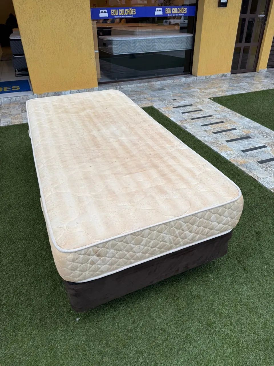 Cama box Solteiro USADA ESPUMA - ENTREGAMOS 