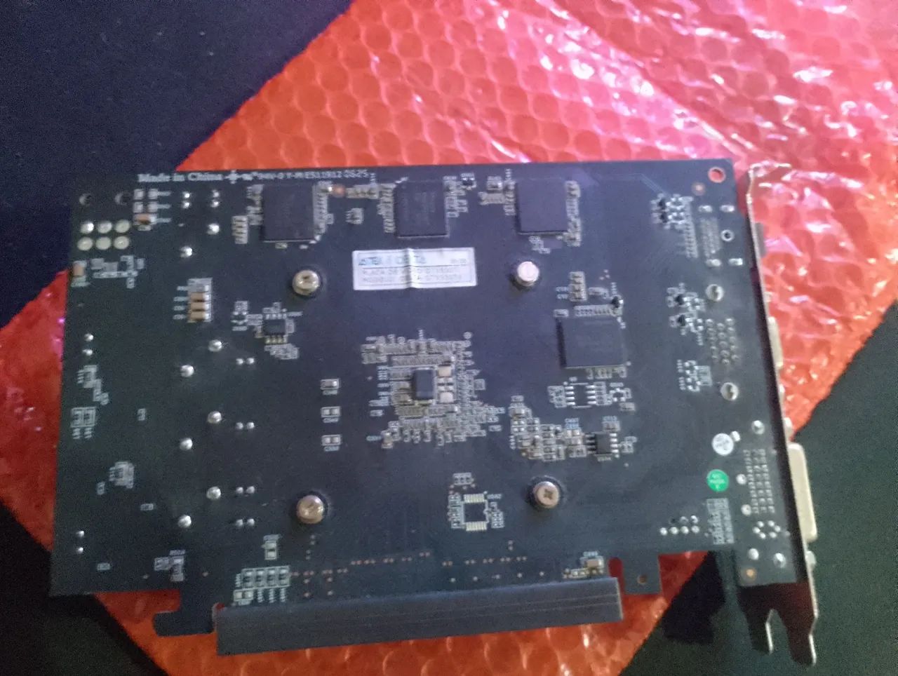 GTX 550 TI - Foto 4