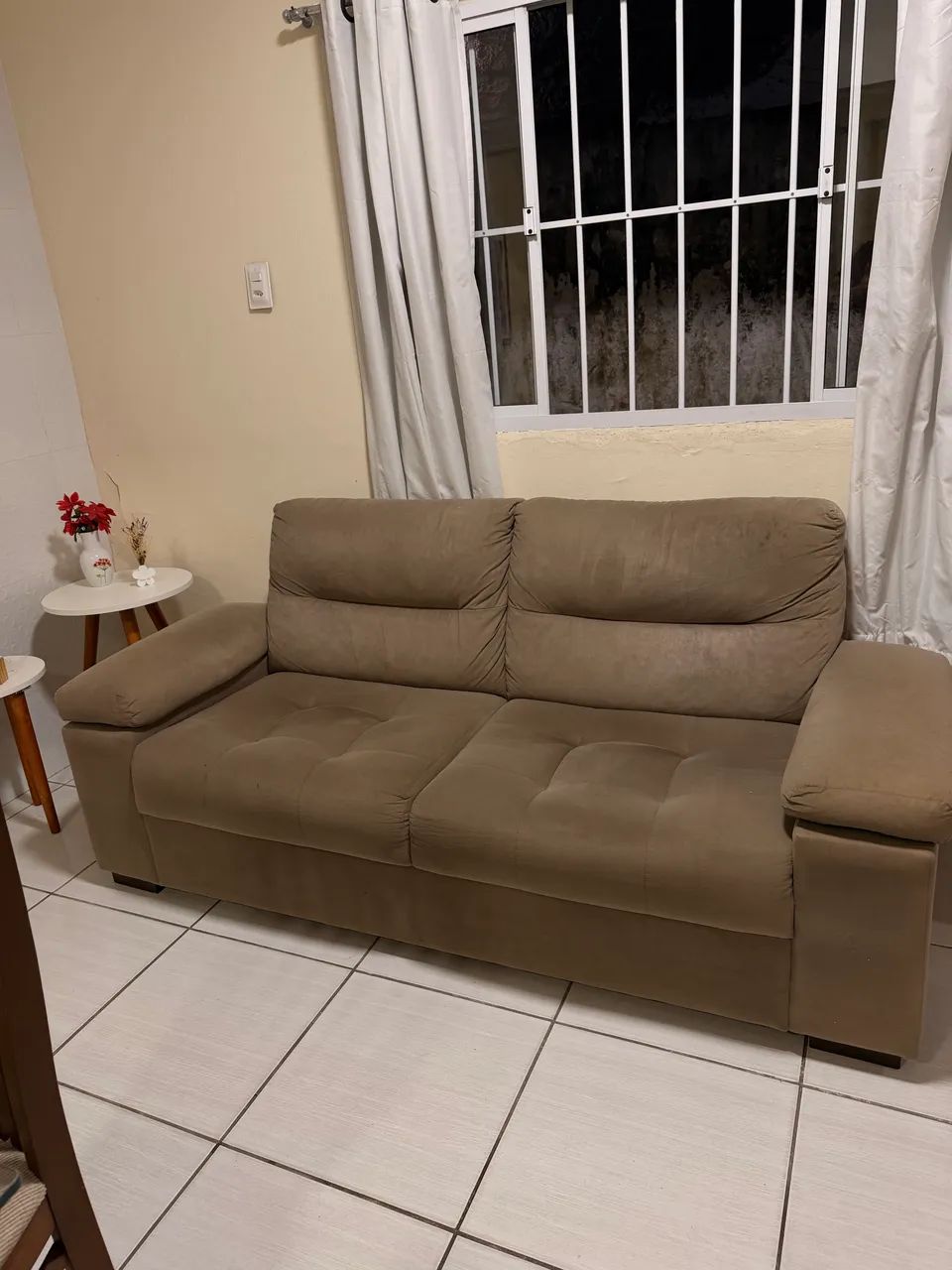 Sofá 2 metros com 7 meses de uso 