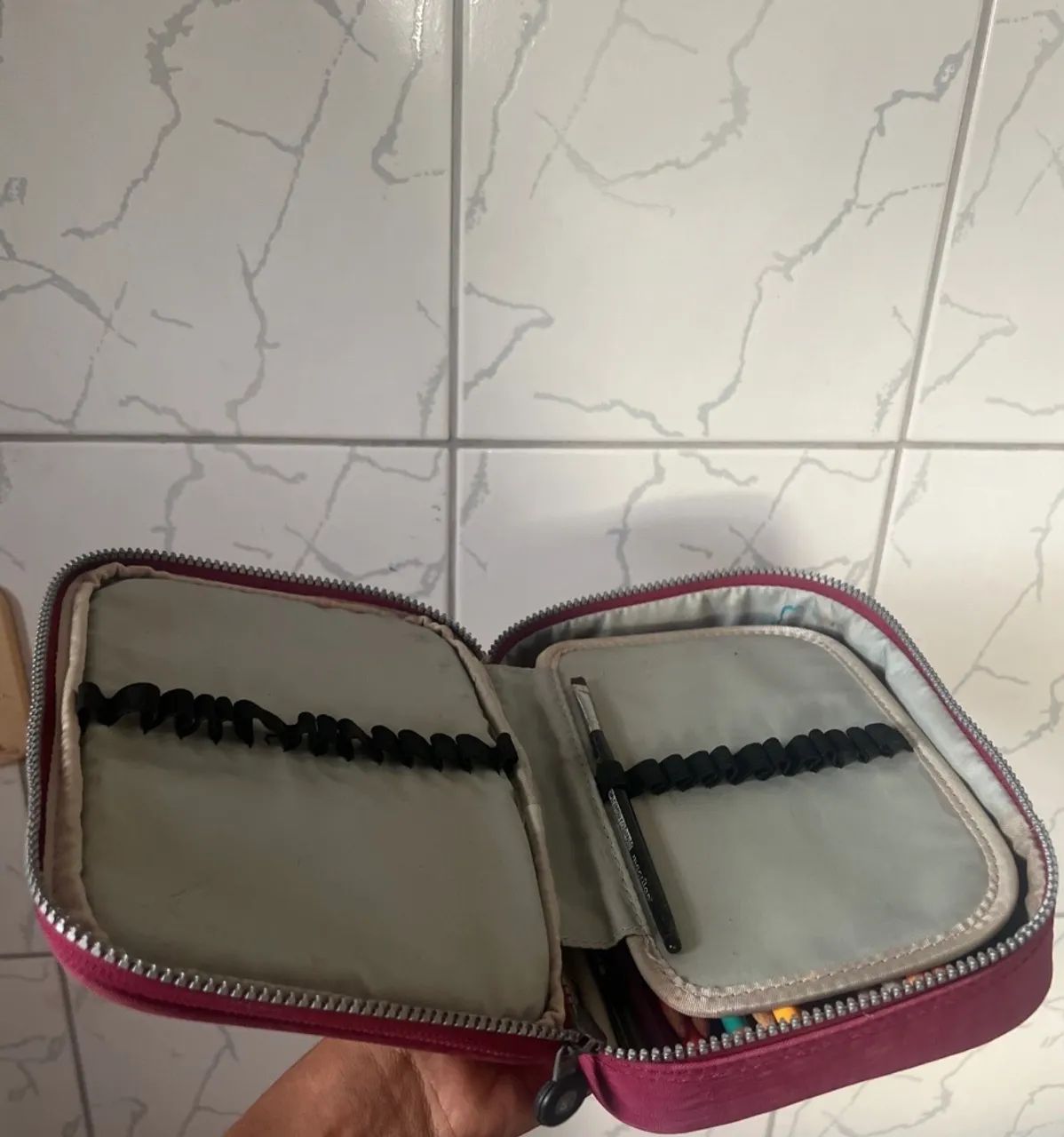 Estojo kipling 100 pens 