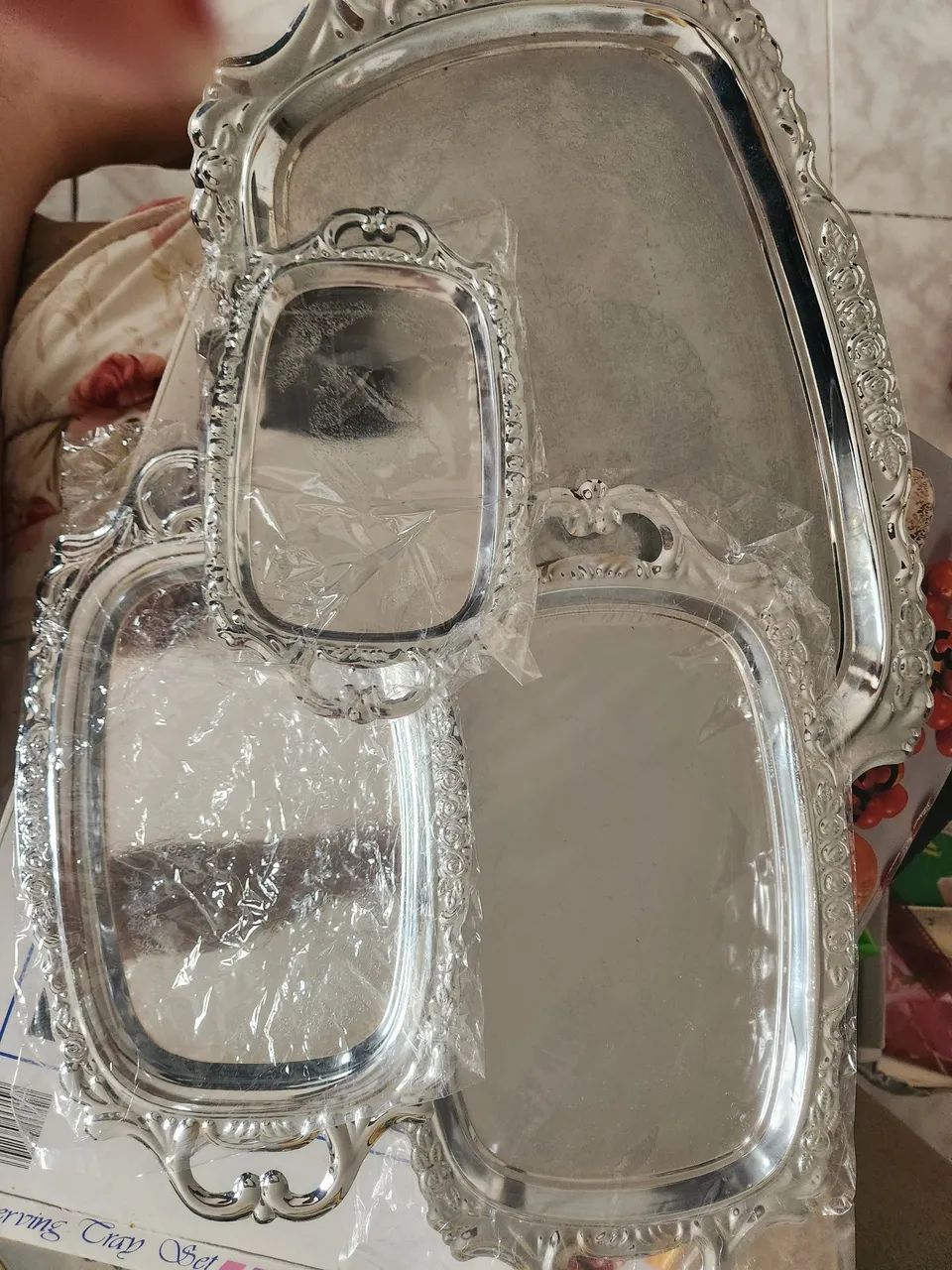 Kit de 4 bandejas na caixa original. Não usados. 