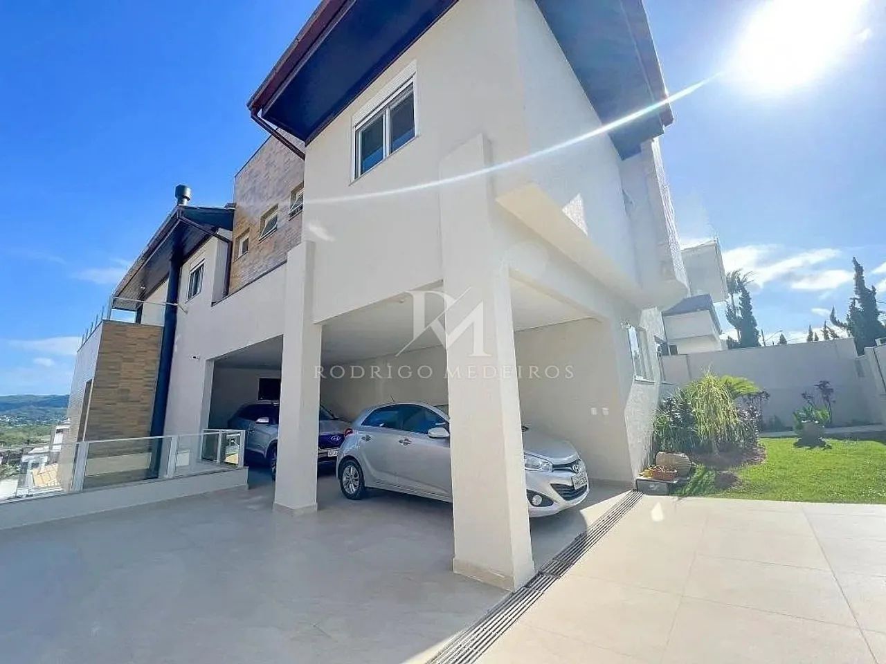Casa reformada com 5 dormitórios e vista para o mar em Florianópolis/SC - Foto 5