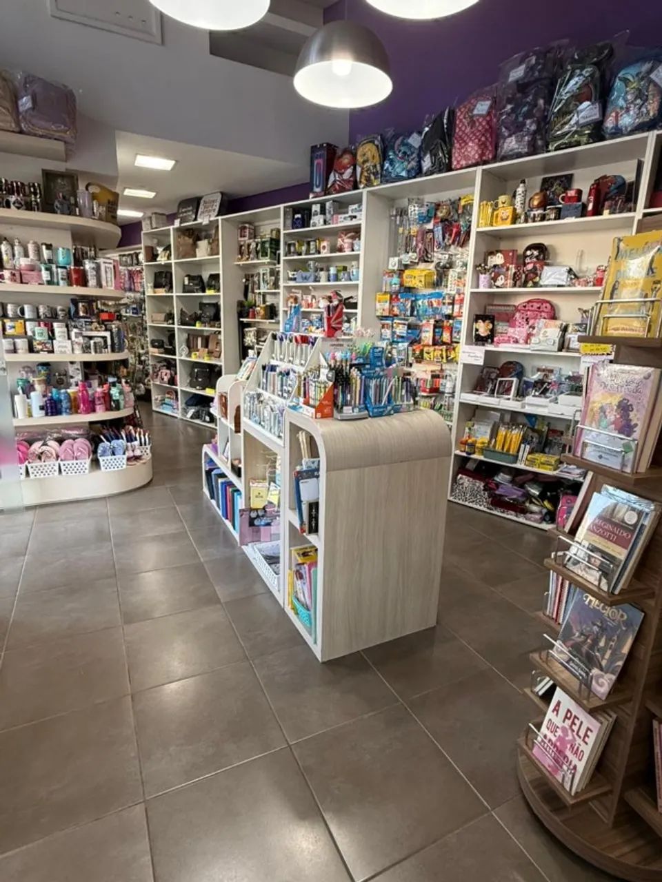Loja de Papelaria Presentes e Brinquedos em Curitiba - Foto 2