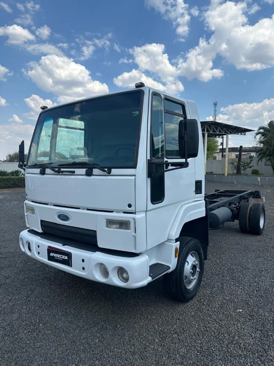 Ford Cargo 816 2013 Chassis  - Foto 2