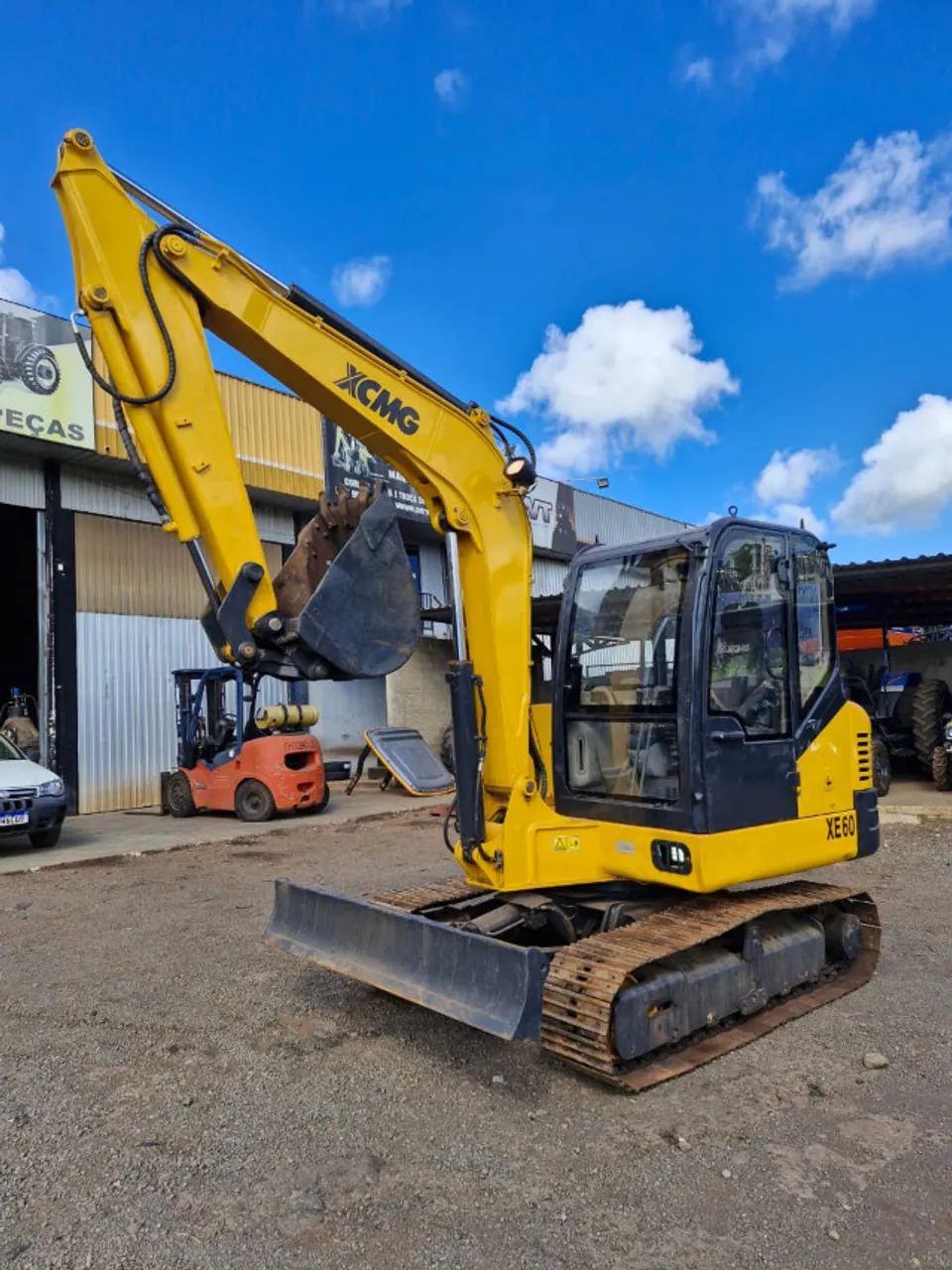 Mini Escavadeira XCMG XE60 ano 2018 com 7200 horas - Foto 4