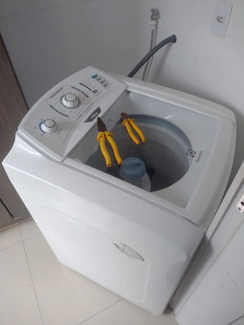 Consertamos Geladeira e Máquina de lavar 
