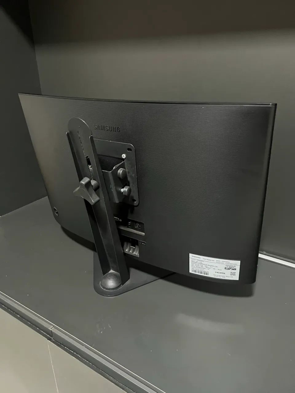 Monitor Samsung Curvo 24 Full HD - Foto 2