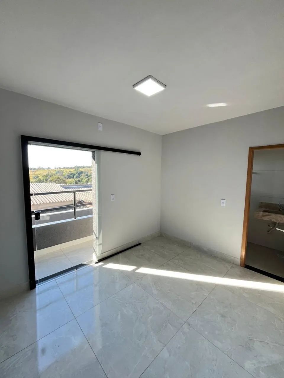 SOBRADO 2 QUARTOS 1 SUITE COM VARANDA - Foto 5