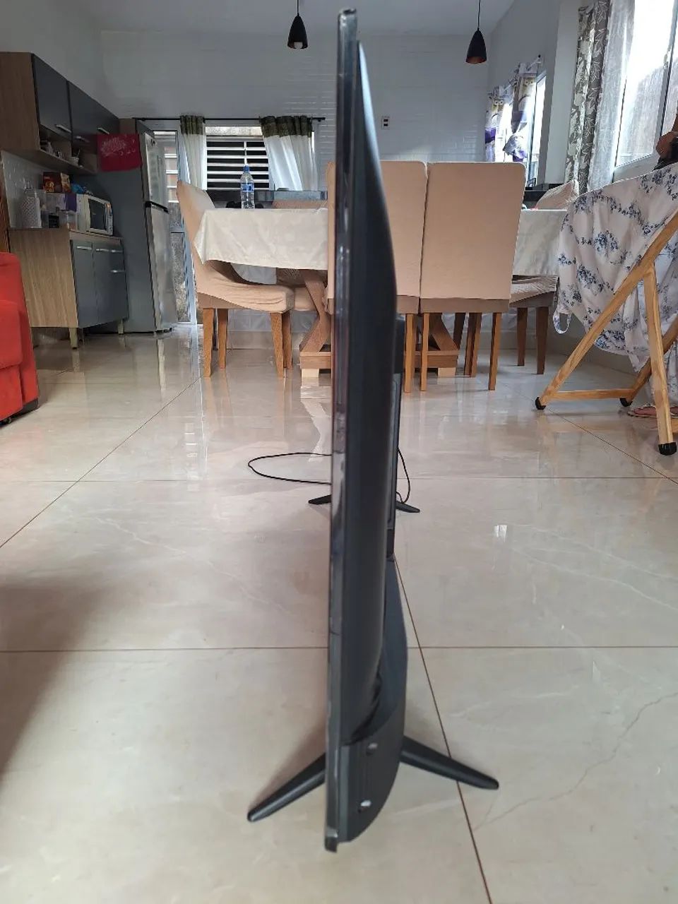 TV LED TLC 50 polegadas  - Foto 3