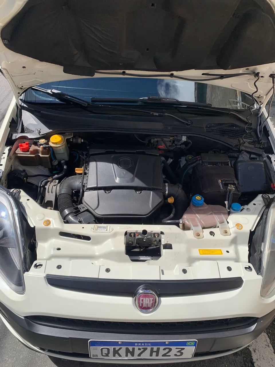 Fiat Punto Blackmotion 1.8 Flex 16V 5P. 2015 - Foto 2