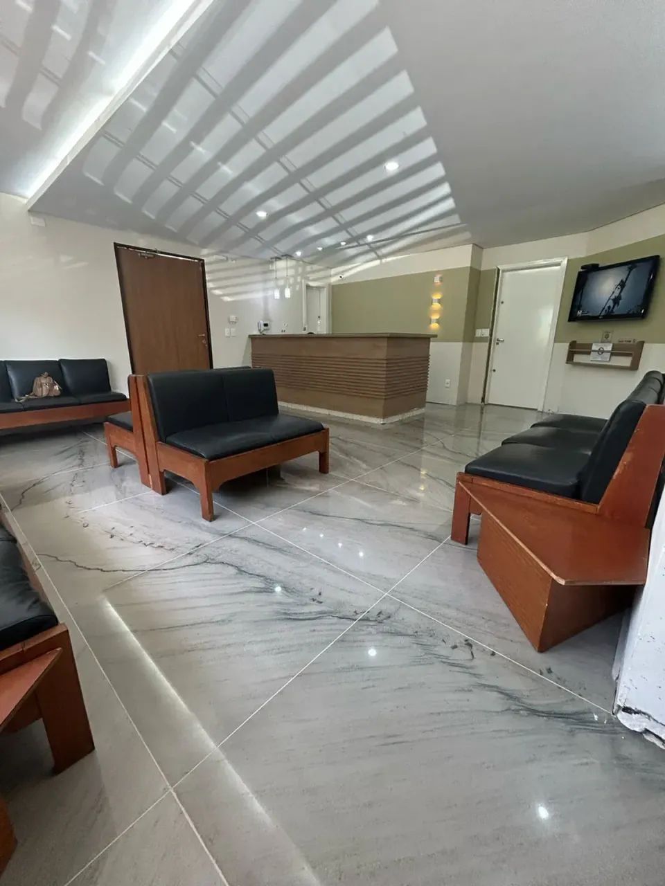 SALAS COMERCIAIS PARA ALUGAR NO CENTRO - Foto 4
